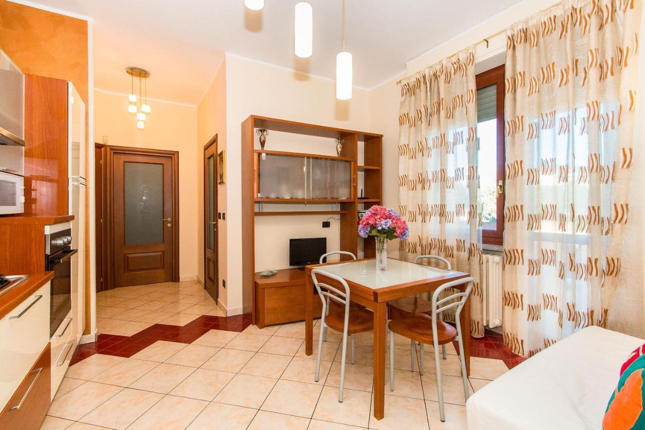 טורינו Villa Giusti Vintage Apartment מראה חיצוני תמונה